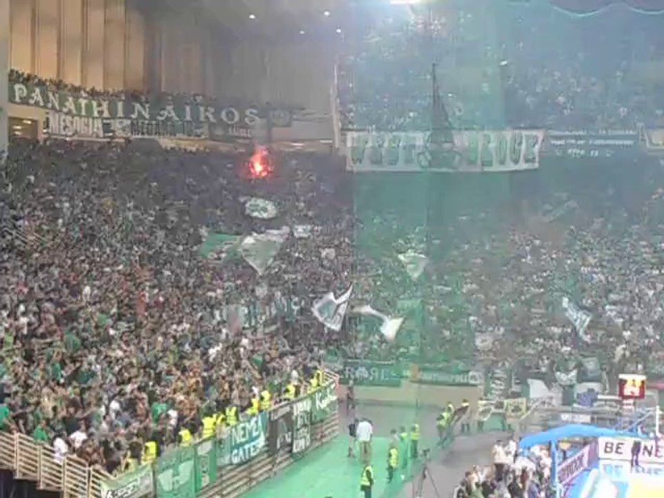 "Χόρτο μαγικό", σύνθημα στο ΟΑΚΑ