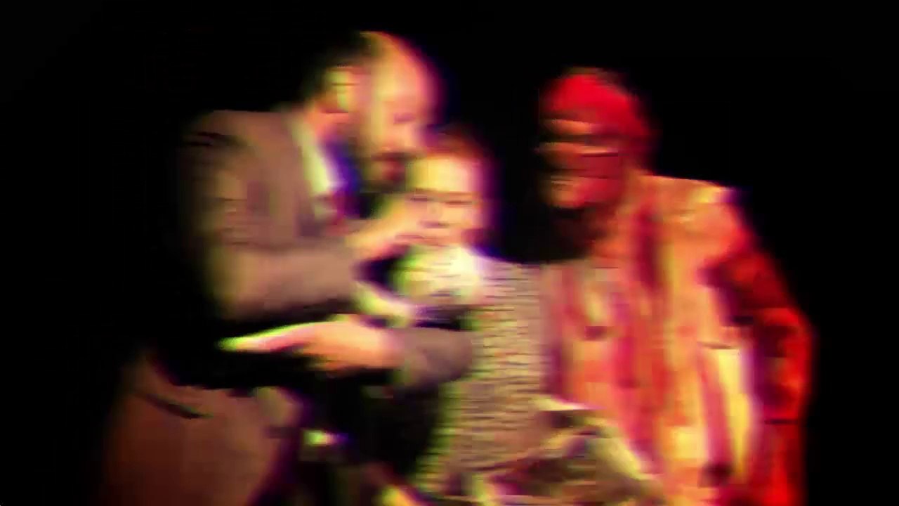 Kırmızı, siyah, cahil teaser