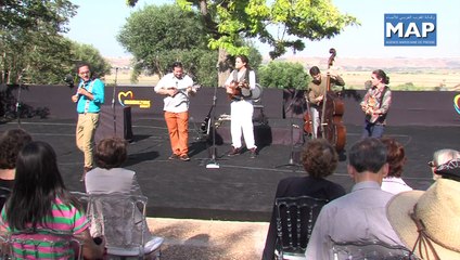 Söndörgö fait planer son public