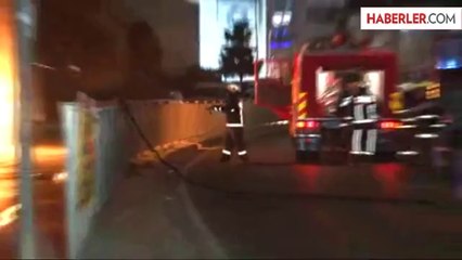 PKK Yandaşları Okmeydanı'nda Halk Otobüsünü Yaktı