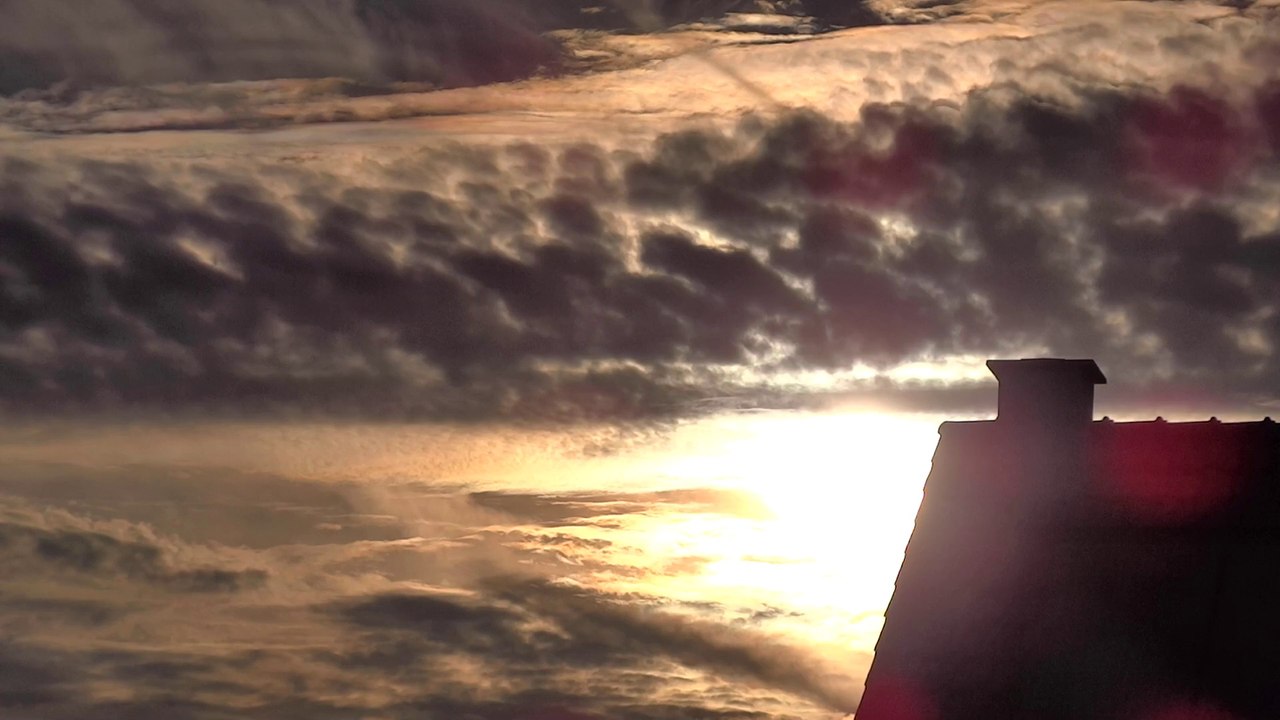 Timelapse - Clouds Over My Head