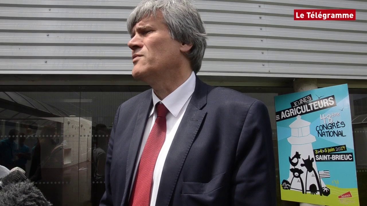 Jugon-les-Lacs (22). Stéphane Le Foll condamne la destruction du portique écotaxe