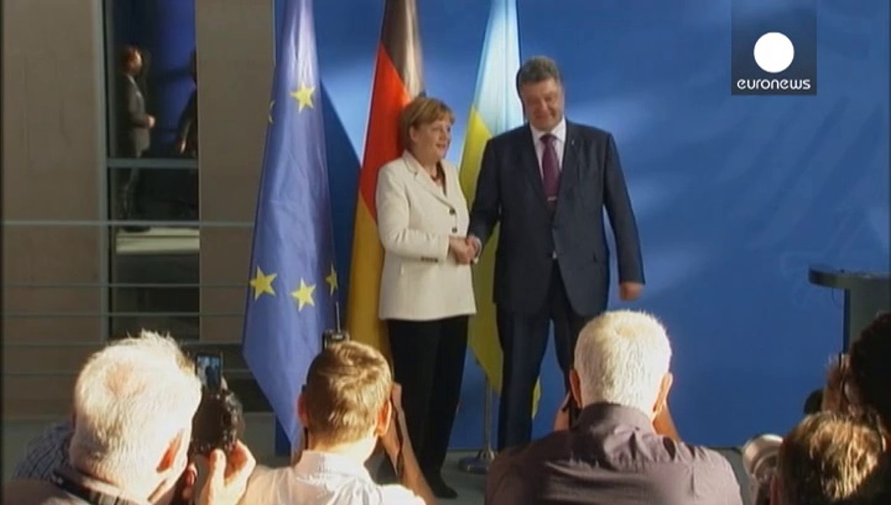 Merkel: "Germania al fianco dell'Ucraina nella crisi con la Russia". La cancelliera riceve Poroshenko a Berlino