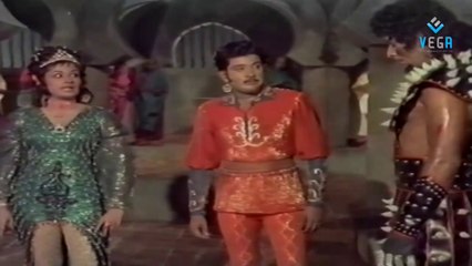 Bagdadperalagu Action Scene - Vadivelu Comedy 😂