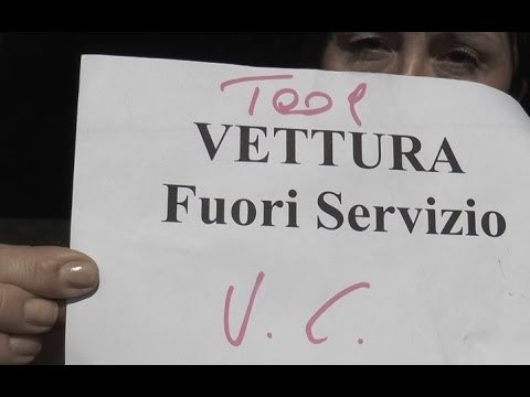 Napoli - Sciopero degli autisti Anm, caos in città (05.06.14)