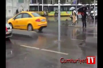 İstanbul'da yağmur alarmı: Selin yaşandığı Üsküdar'da son durum