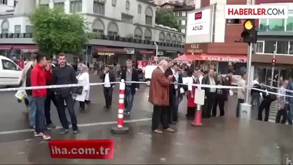 Vatandaşlardan Sel Selfiesi