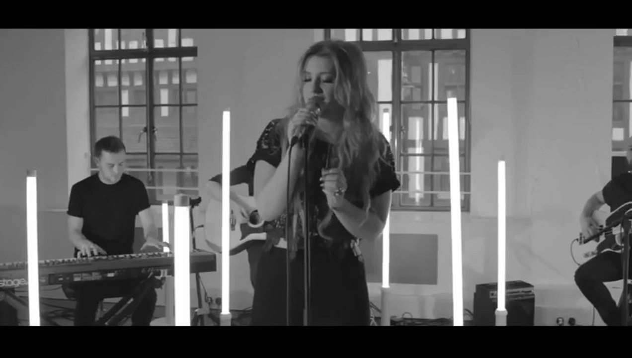 Ella Henderson - Ghost LIVE Accoustic