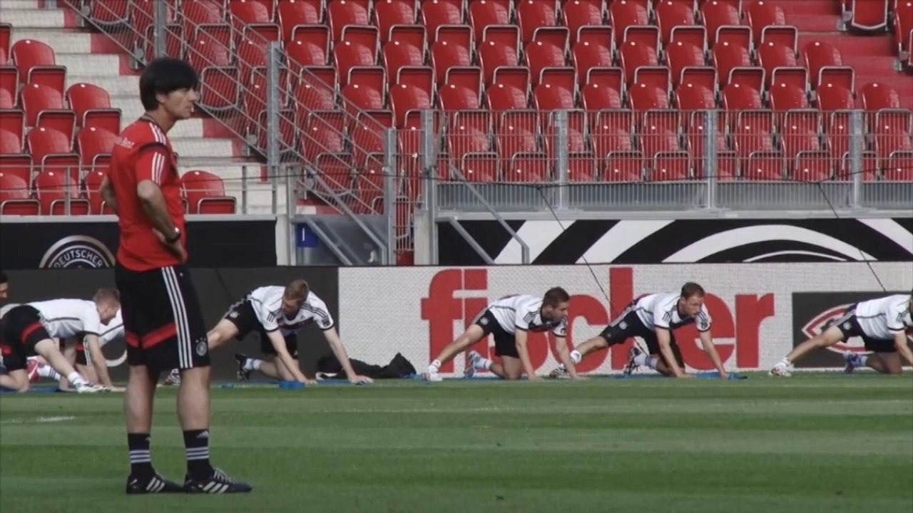 Löw: 'WM-Camp steht, Kribbeln steigt'