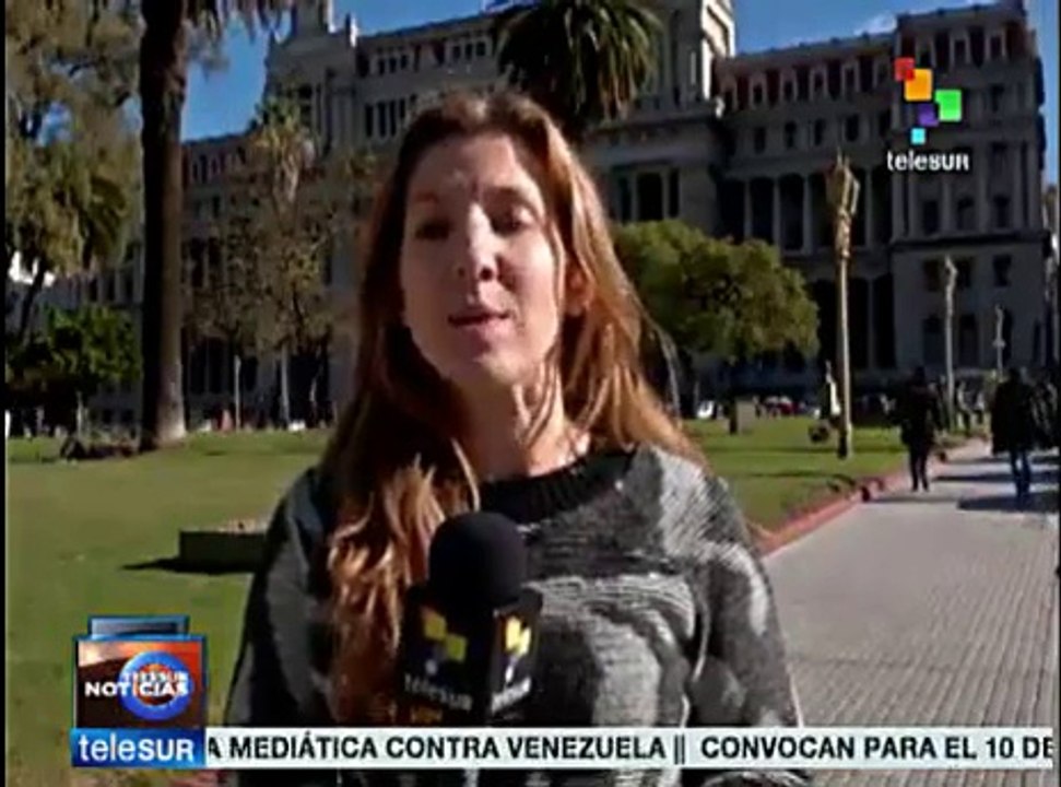 Empieza juicio de modelo argentina contra Google y Yahoo