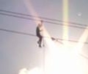 Enerji nakil hatlarının örümcek adamları