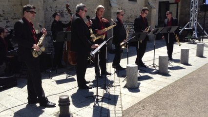 Pierre offre du cidre comme ses parents en 1944