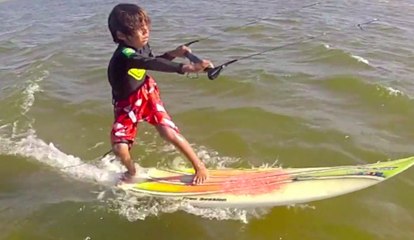 Davi Ribeiro - Youngest Kitesurfer - 3 Years Old - Kitesurf