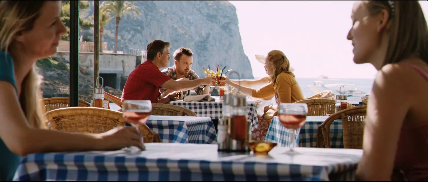 A Long Way Down Featurette - The Story (2014) - Aaron Paul, Pierce Brosnan Movie HD