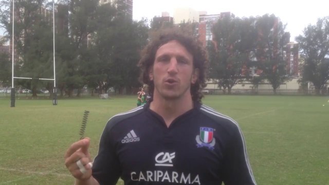 Ci avevano detto che non sarebbe venuto...