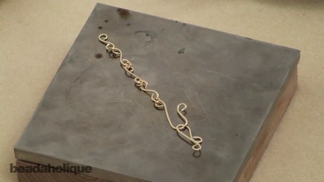 How to Make a Chain and Clasp from Wire
