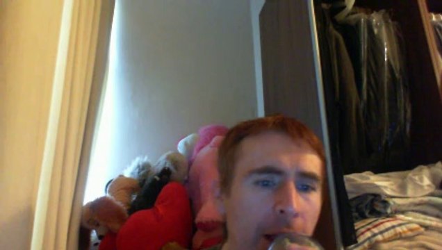 Wiwi égratigne thursday des Pet Shop Boys & Example