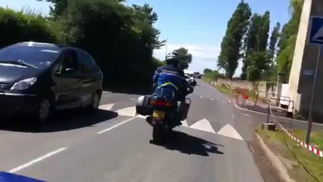 Bouchons pour accéder à Arromanches