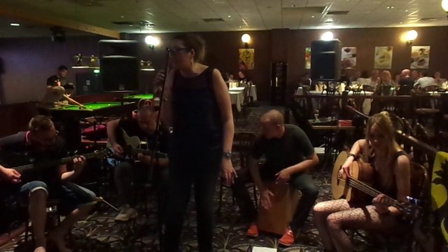 Echoes in Blue sur la place du Quai 121 à Douai ...