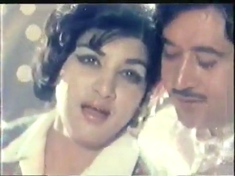 Dildar sadakey lakh vaar sadkay tera kerim hoia pyar sadkay Naghma and Ijaz Durrani Singer Noor Jahan Pakistani Urdu Hindi Songs Punjabi
