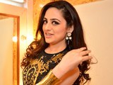 The Xpose Actress Zoya Afroz HOT Photoshoot