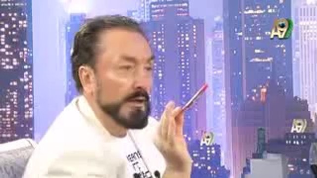 Allah ayetinde helalleri haram kılmayın diye bildirmiştir
