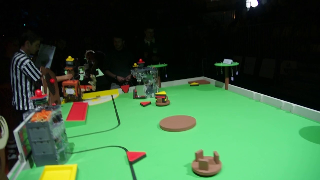 Spacecrackers vs Skarabit, Coupe de France de Robotique 2014