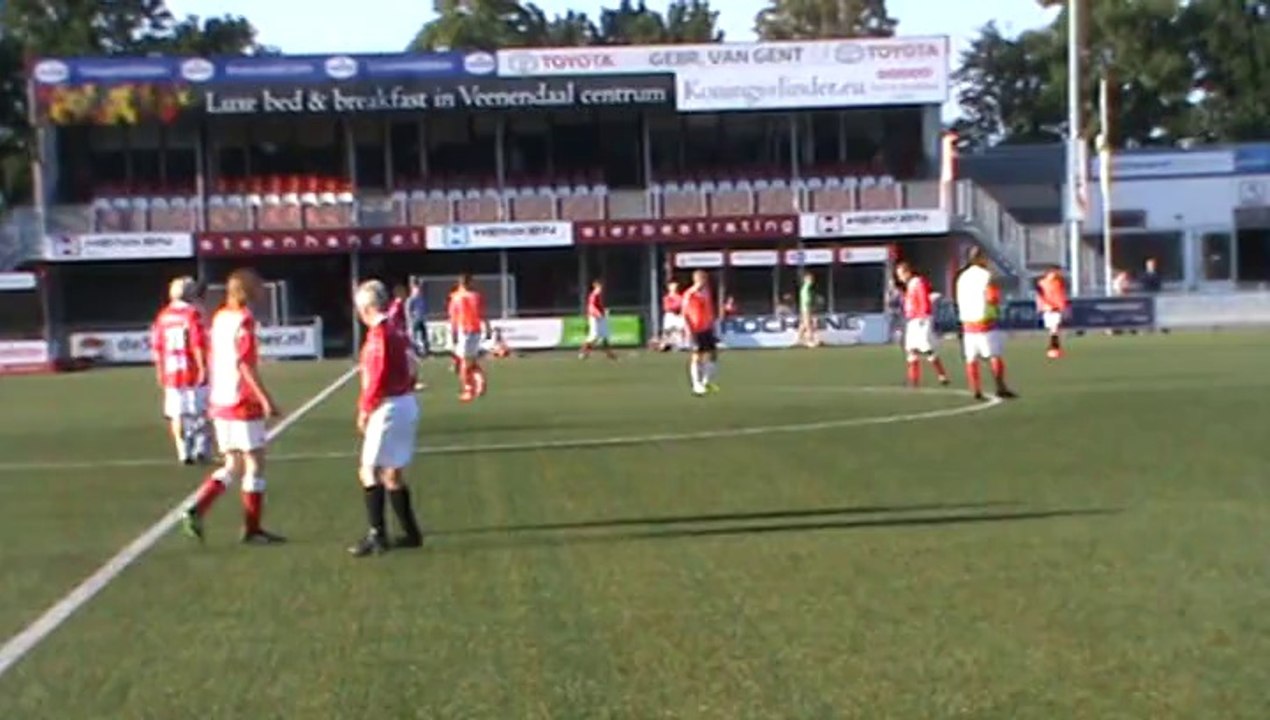 DOVO 35+ tegen DOVO B-6 Rust einde eerste helft