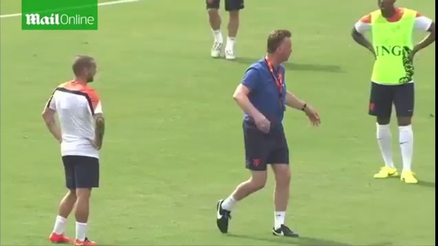 Louis van Gaal loses his TEMPER during Netherlands training