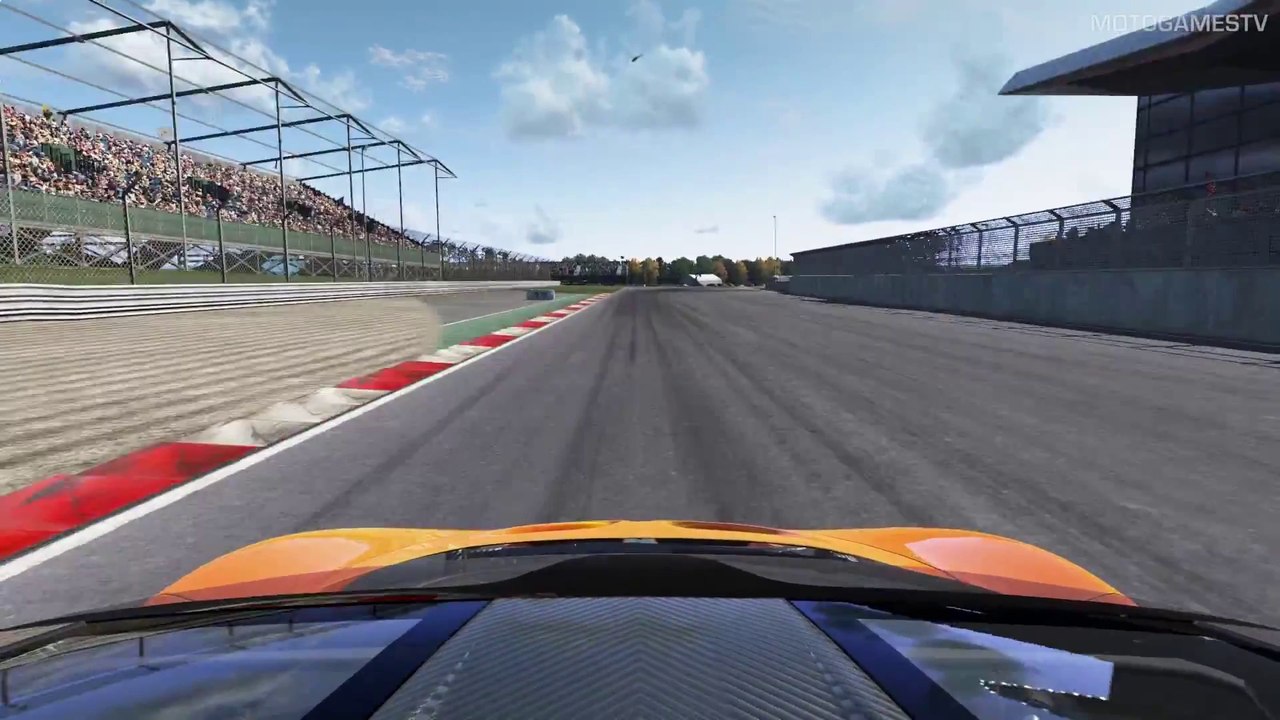 Project CARS Build 724 - McLaren P1 at Silverstone