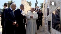 Peres e Abbas con il Papa in Vaticano: preghiera per la Pace