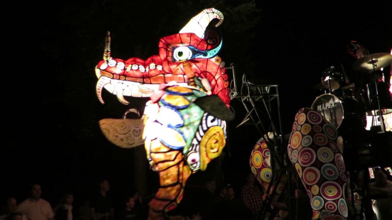 Folies de Maubeuge: une parade aux accents brésiliens