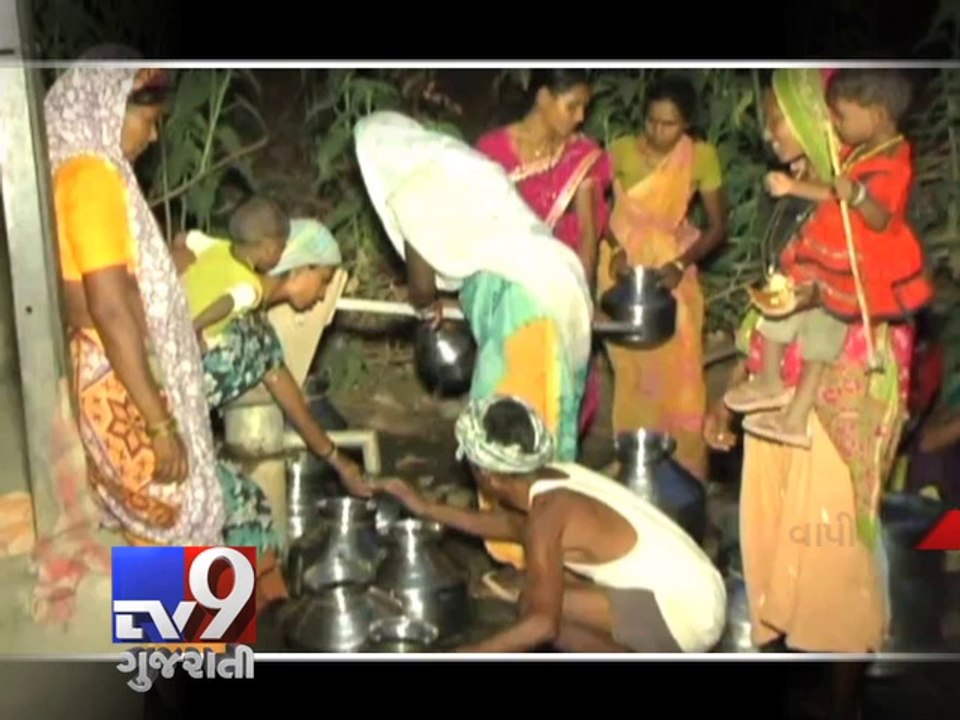 People 'Queue Up' as water crisis hits peak in Vapi  - Tv9 Gujarati