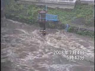 【ノーカット】急激に水位が上昇する河川の映像【完全無修正】