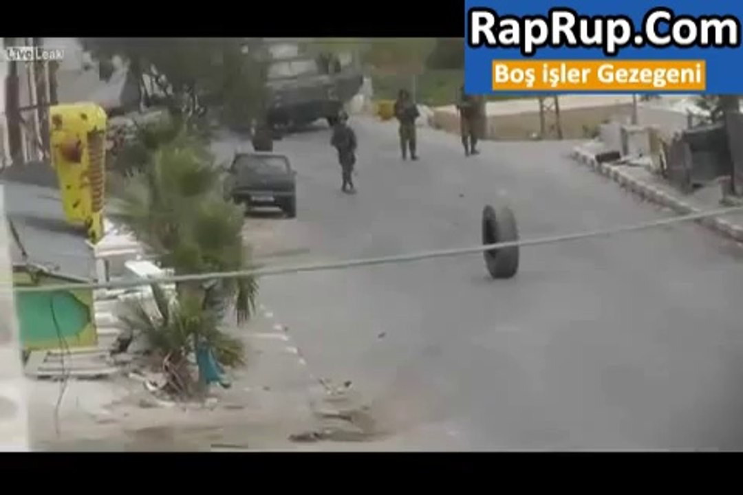 İsrail Askerleri ile Tekerlek Arasındaki Mücadele