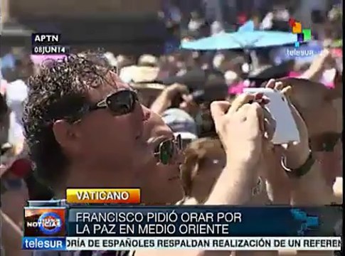 Papa Francisco recibe a Shimon Peres y Mahmud Abás para hablar de paz