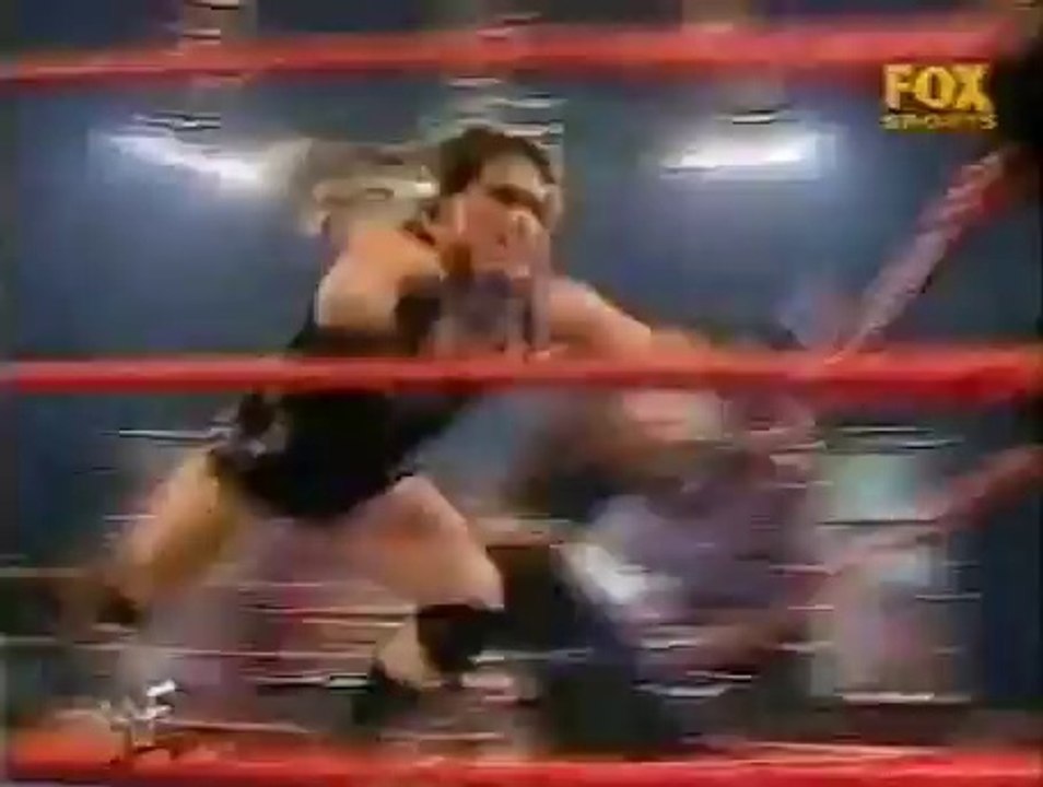 Jeff Hardy vs Rhyno  WWF 2001 [Español Latino]