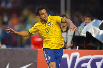 Fred prefere discurso cauteloso ao prometer gols na Copa