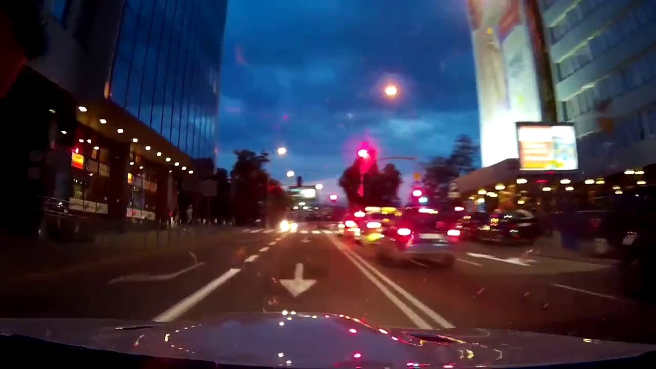 BMW M3 E92 (onboard) vs. Motorcycles street race in Warsaw, Poland