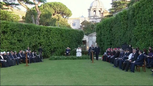 Palestinos e israelíes rezan juntos en el Vaticano