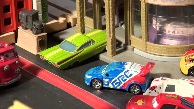 Play Doh Lightning McQueen in Pixar Cars Radiator Springs World Grand Prix new Paint Jobs by Ramone