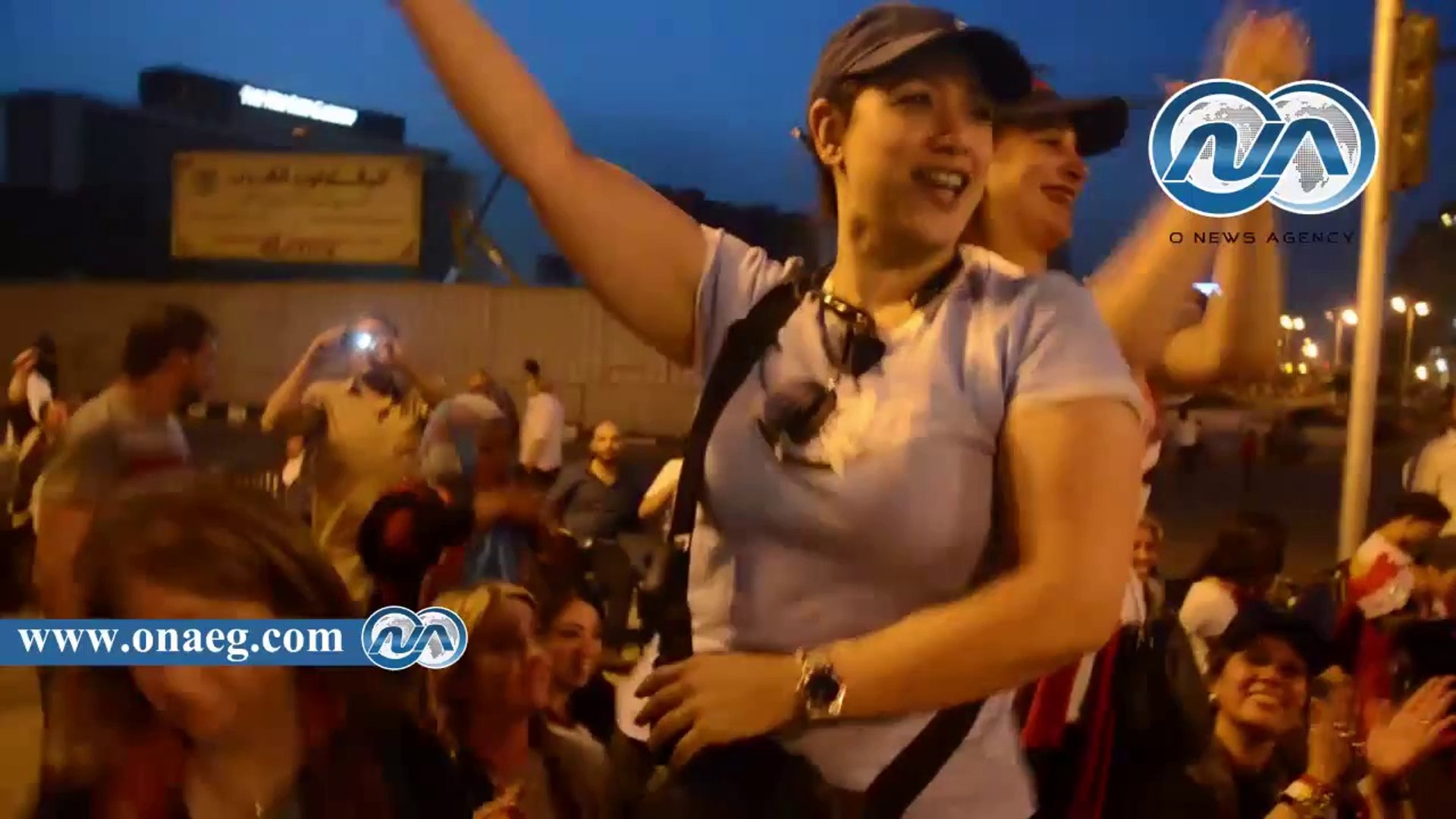 شاهد|| سيدات يرقصن على «بشرة خير» احتفالا بإعلان السيسي رئيسًا بميدان  التحرير - video Dailymotion