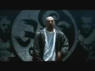 sinik Dans la cage dela b.o de Scorpion