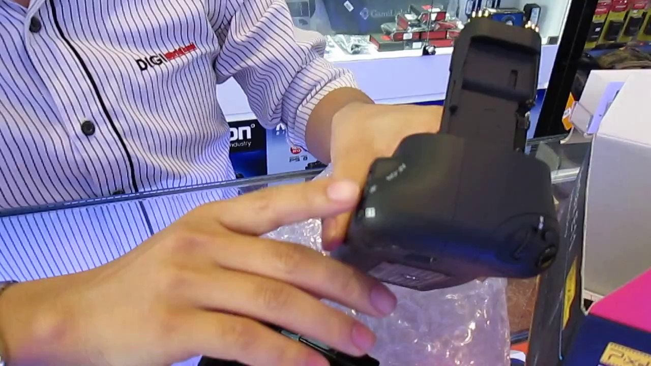Bán Battery Grip Pixel Vertax E11 for Canon 5D Mark III giá rẻ nhất thị trường Hà Nội