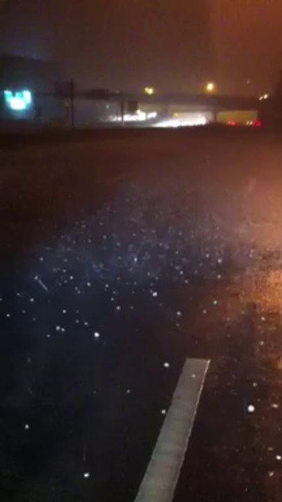 Intempéries : la grêle s'abat sur le périphérique parisien