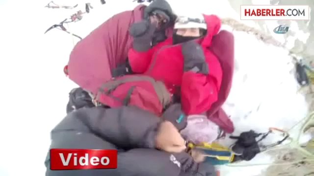 Demirkazık Zirvesine Soluk Kesen Zorlu Tırmanış