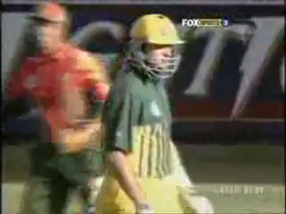 JONTY RHODES AMAZING FIELDING VS AUSTRALIA 199798