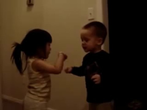 les problèmes commencent tôt pour ce couple..lol