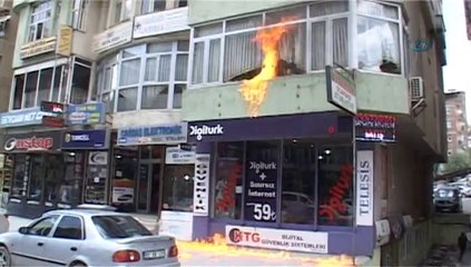 Plastik mermi sıktığı göstericilerin elinden zor kurtuldu (Hakkari olaylar)