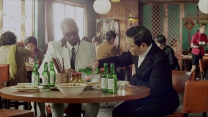 Psy évoque son nouveau tube avec Snoop Dogg
